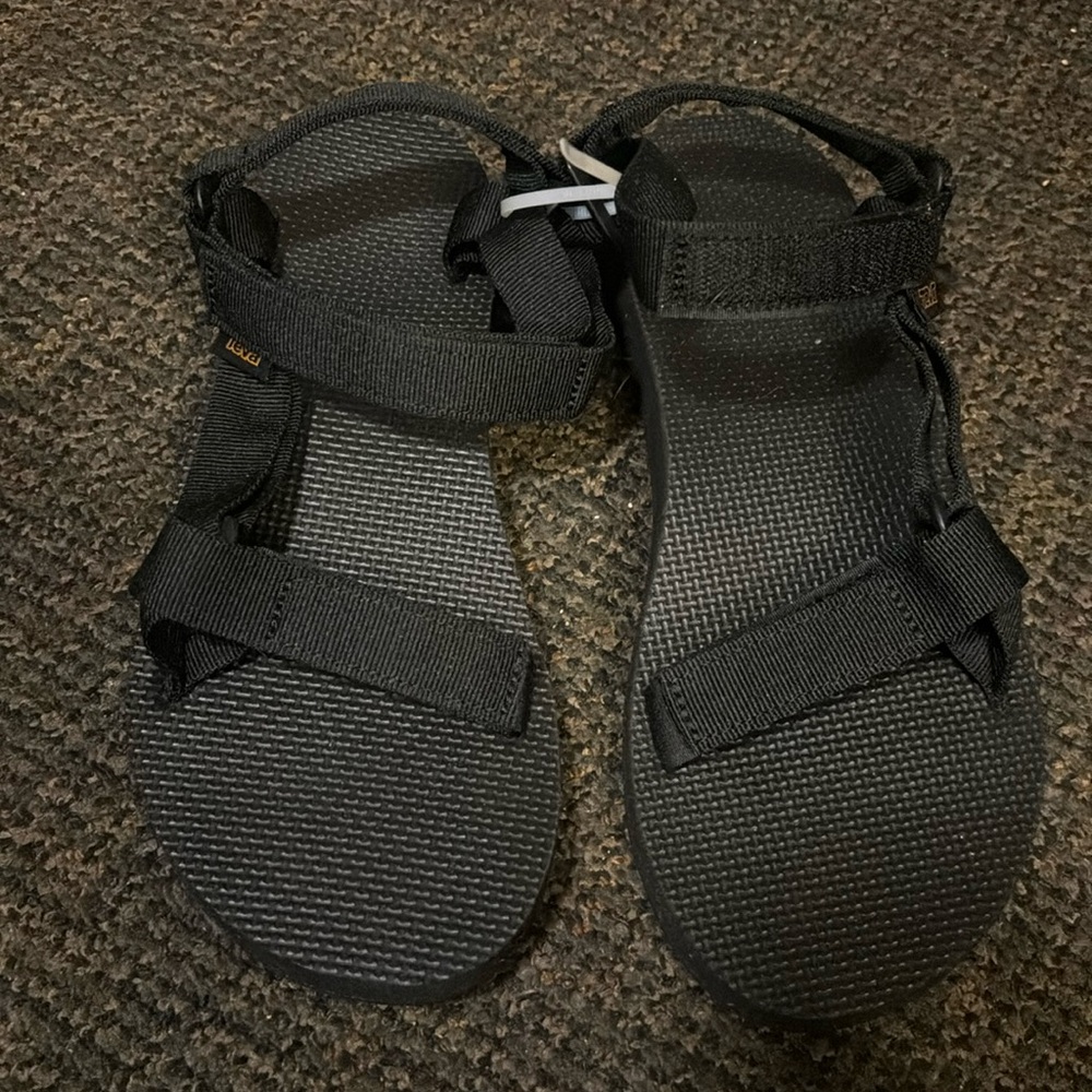 Women’s teva